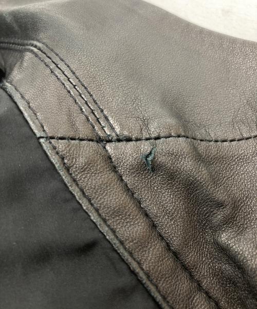 HUGO BOSS（ヒューゴ ボス）HUGO BOSS (ヒューゴ ボス) ラムレザージャケット ブラック サイズ:SIZE 52の古着・服飾アイテム