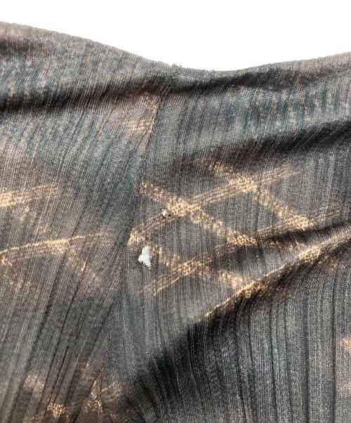 PLEATS PLEASE（プリーツプリーズ）PLEATS PLEASE (プリーツプリーズ) バイアスチェックプリーツノースリーブワンピース ブラウン サイズ:SIZE 2の古着・服飾アイテム