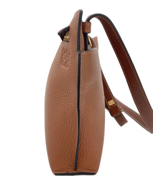 LOEWE（ロエベ）LOEWE (ロエベ) Tポーチショルダーバッグ ブラウンの古着・服飾アイテム