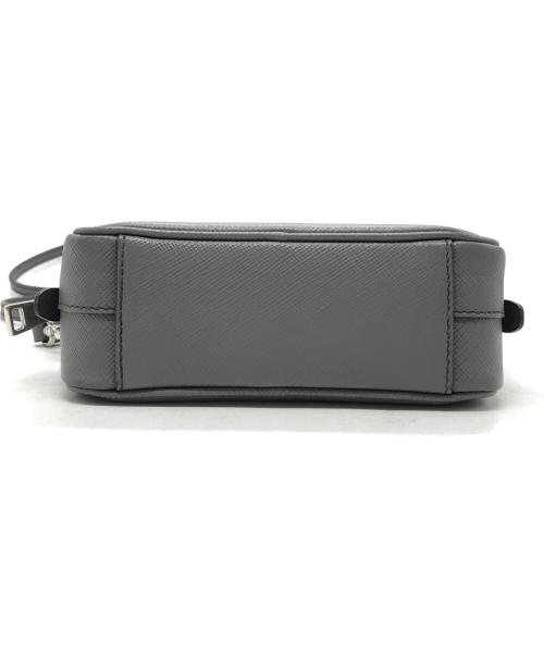 PRADA（プラダ）PRADA (プラダ) ミニショルダーバッグ グレーの古着・服飾アイテム