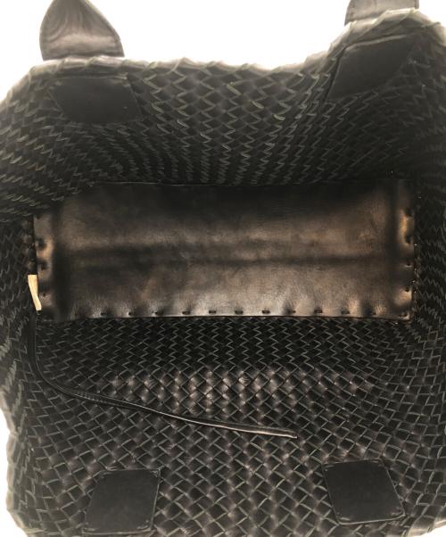 BOTTEGA VENETA（ボッテガベネタ）BOTTEGA VENETA (ボッテガベネタ) イントレチャート カバMM ブラックの古着・服飾アイテム