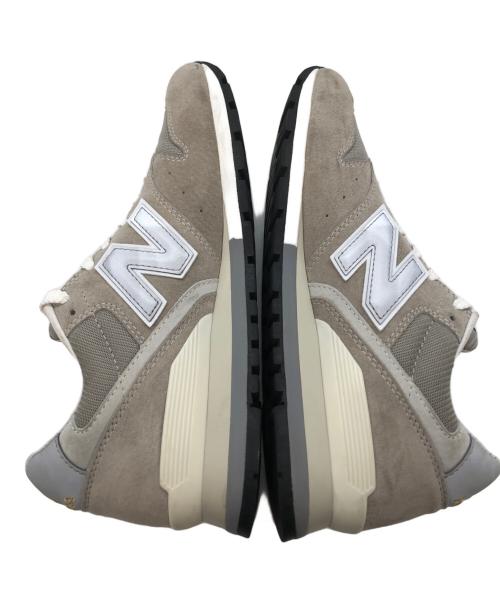NEW BALANCE（ニューバランス）NEW BALANCE (ニューバランス) スニーカー ベージュ サイズ:SIZE 27.5cmの古着・服飾アイテム