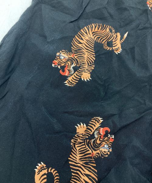 WACKO MARIA（ワコマリア）WACKO MARIA (ワコマリア) タイガー 総柄 ハーフパンツ ブラック サイズ:SIZE Mの古着・服飾アイテム