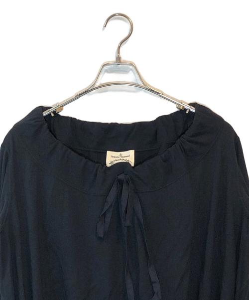 Vivienne Westwood ANGLOMANIA（ヴィヴィアンウエストウッドアングロマニア）Vivienne Westwood ANGLOMANIA (ヴィヴィアンウエストウッドアングロマニア) 短剣刺繍ギャザーカットソー ブラック サイズ:38の古着・服飾アイテム