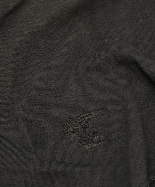 Vivienne Westwood ANGLOMANIA（ヴィヴィアンウエストウッドアングロマニア）Vivienne Westwood ANGLOMANIA (ヴィヴィアンウエストウッドアングロマニア) 短剣刺繍ギャザーカットソー ブラック サイズ:38の古着・服飾アイテム