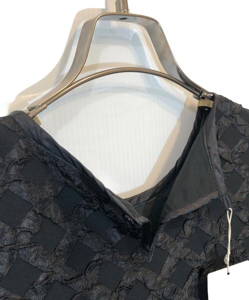 CAROLINA GLASER（カロリナ グレイサー）CAROLINA GLASER (カロリナ グレイサー) ボリューム袖 ワンピース ブラック サイズ:下記参照 未使用品の古着・服飾アイテム