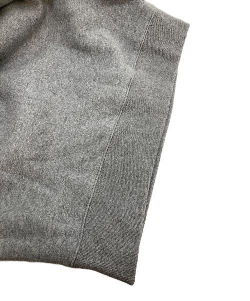 maison kitsune（メゾンキツネ）maison kitsune (メゾンキツネ) ボールド フォックスヘッド パッチ コンフォート スウェットシャツ グレー サイズ:SIZE Lの古着・服飾アイテム