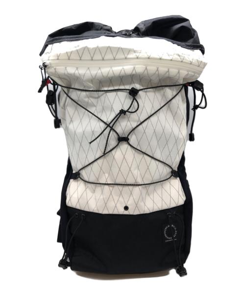 山と道（ヤマトミチ）山と道 (ヤマトミチ) mini バックパック ホワイト×ブラックの古着・服飾アイテム