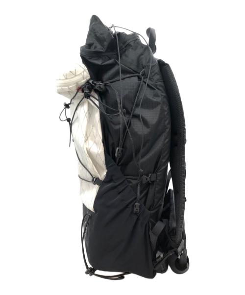 山と道（ヤマトミチ）山と道 (ヤマトミチ) mini バックパック ホワイト×ブラックの古着・服飾アイテム