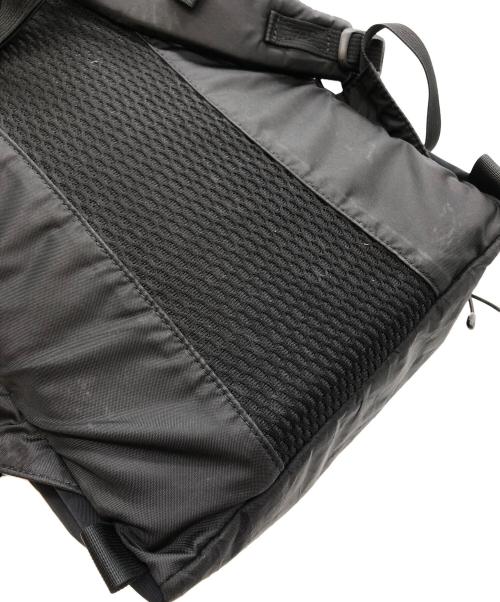 山と道（ヤマトミチ）山と道 (ヤマトミチ) mini バックパック ホワイト×ブラックの古着・服飾アイテム