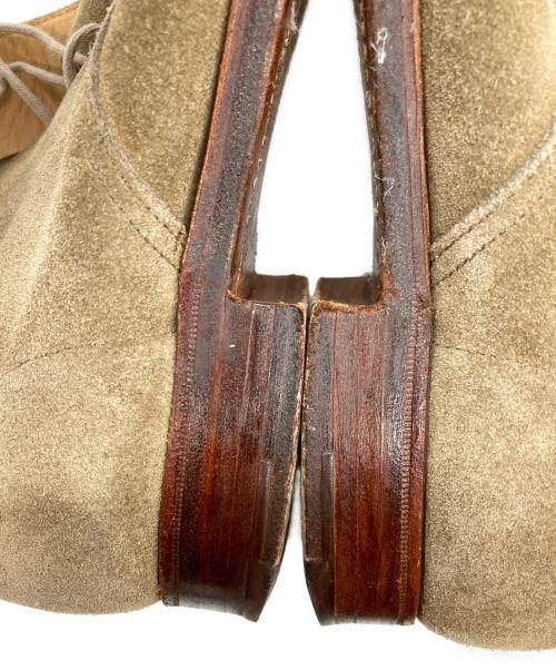 Crockett & Jones（クロケット＆ジョーンズ）Crockett & Jones (クロケット＆ジョーンズ) BEAMS F (ビームスエフ) BAYSWATER スウェードチャッカブーツ ベージュ サイズ:SIZE 7.5の古着・服飾アイテム