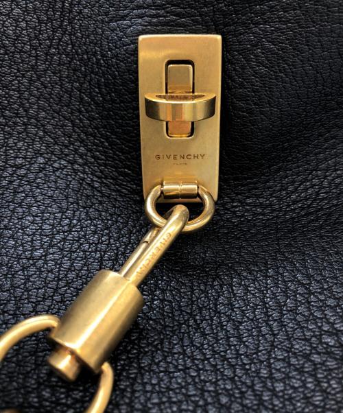 GIVENCHY（ジバンシィ）GIVENCHY (ジバンシィ) GVバケット ブラックの古着・服飾アイテム
