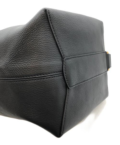 GIVENCHY（ジバンシィ）GIVENCHY (ジバンシィ) GVバケット ブラックの古着・服飾アイテム