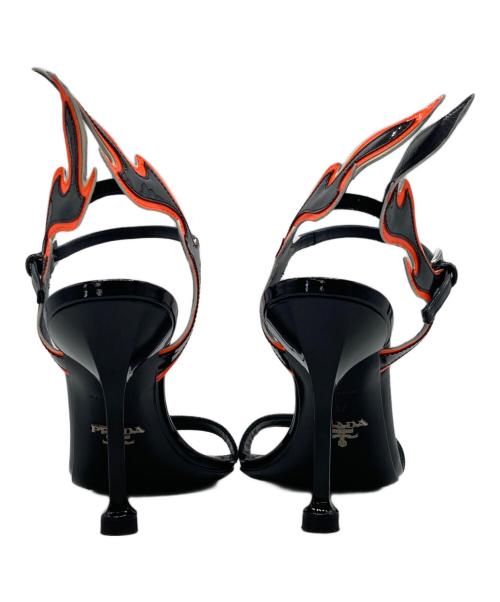 PRADA（プラダ）PRADA (プラダ) Flame patent leather  pumps ブラック サイズ:37の古着・服飾アイテム