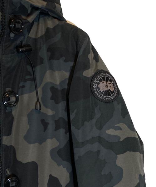 CANADA GOOSE（カナダグース）CANADA GOOSE (カナダグース) RIDEAU PARKA BLACK CAMO サイズ:SIZE XSの古着・服飾アイテム