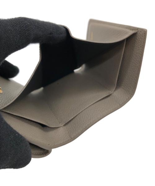 Yves Saint Laurent（イヴサンローラン）Yves Saint Laurent (イヴサンローラン) オリガミ タイニーウォレット グレー サイズ:下記参照の古着・服飾アイテム