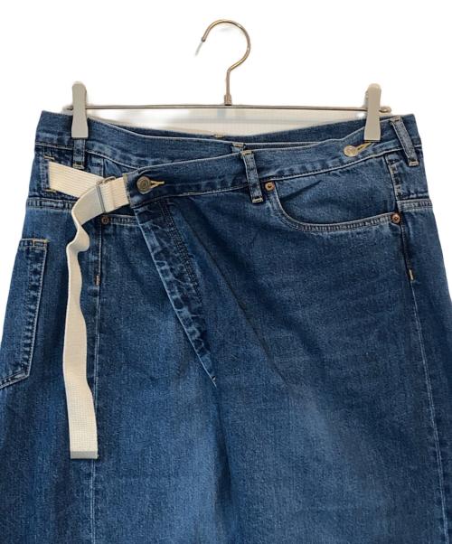 KAZUYUKI KUMAGAI ATTACHMENT（カズユキクマガイ アタッチメント）KAZUYUKI KUMAGAI ATTACHMENT (カズユキクマガイ アタッチメント) 11.5oz DENIM TAPERED ASYMMETRIC DENIM インディゴ サイズ:2の古着・服飾アイテム
