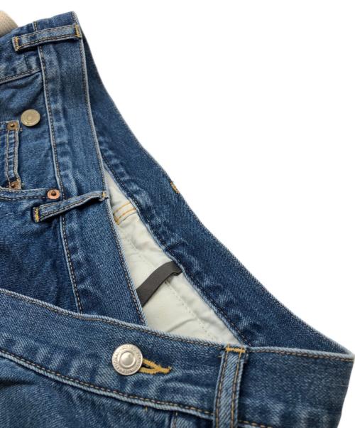 KAZUYUKI KUMAGAI ATTACHMENT（カズユキクマガイ アタッチメント）KAZUYUKI KUMAGAI ATTACHMENT (カズユキクマガイ アタッチメント) 11.5oz DENIM TAPERED ASYMMETRIC DENIM インディゴ サイズ:2の古着・服飾アイテム