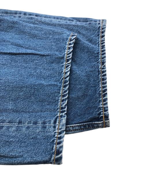 KAZUYUKI KUMAGAI ATTACHMENT（カズユキクマガイ アタッチメント）KAZUYUKI KUMAGAI ATTACHMENT (カズユキクマガイ アタッチメント) 11.5oz DENIM TAPERED ASYMMETRIC DENIM インディゴ サイズ:2の古着・服飾アイテム
