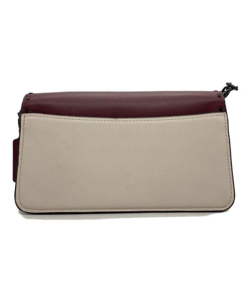 COACH（コーチ）COACH (コーチ) ビート クロスボディ クラッチ ウィズ ホース アンド キャリッジ プリント ハンドバッグ ボルドー×ホワイトの古着・服飾アイテム