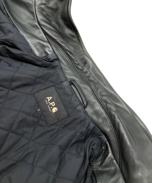 A.P.C.（アーペーセー）A.P.C. (アーペーセー) CarHartt (カーハート) Detroit Leather Jacket ブラック サイズ:SIZE Sの古着・服飾アイテム