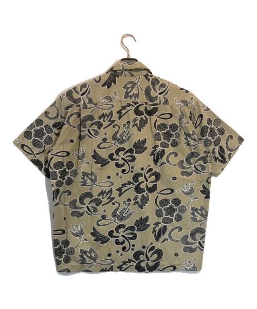 stussy（ステューシー）stussy (ステューシー) アロハシャツ ベージュ サイズ:SIZE Mの古着・服飾アイテム