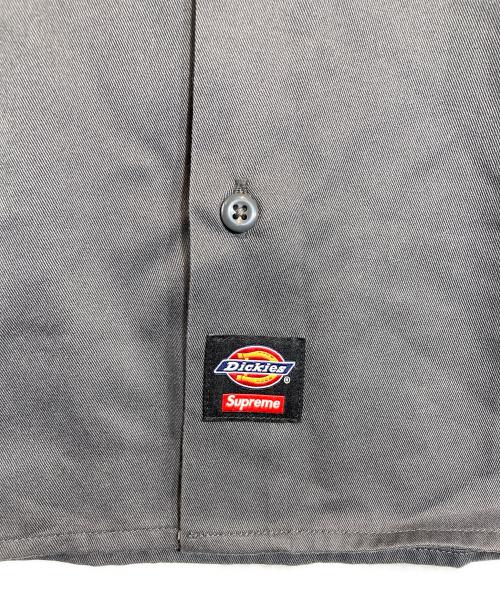 SUPREME（シュプリーム）Supreme (シュプリーム) Dickies (ディッキーズ) STRIPE S/S WORK SHIRT グレー サイズ:Mの古着・服飾アイテム