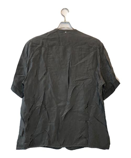 OAMC（オーエーエムシー）OAMC (オーエーエムシー) Alpha Shirt グレー サイズ:Mの古着・服飾アイテム