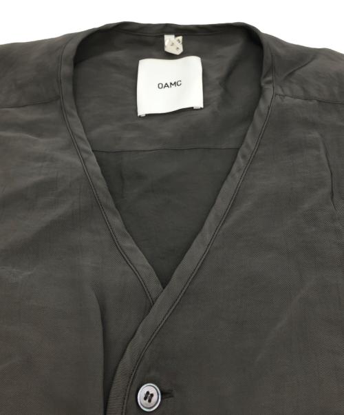 OAMC（オーエーエムシー）OAMC (オーエーエムシー) Alpha Shirt グレー サイズ:Mの古着・服飾アイテム