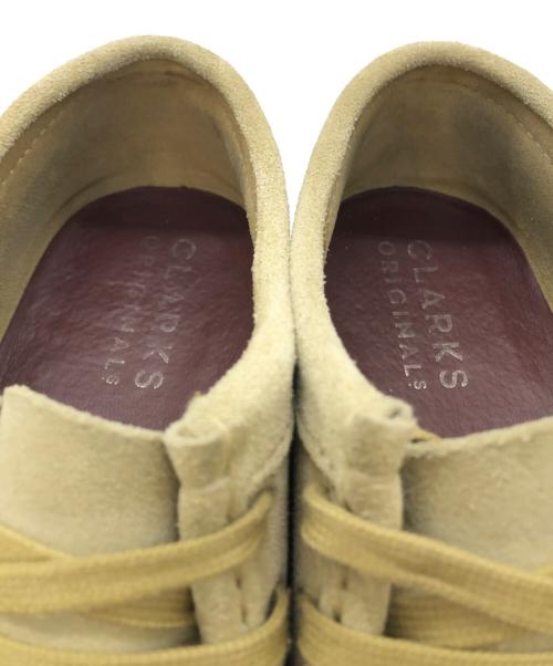 CLARKS（クラークス）CLARKS (クラークス) Wallabee MAPLE SUEDE ベージュ サイズ:EU44の古着・服飾アイテム