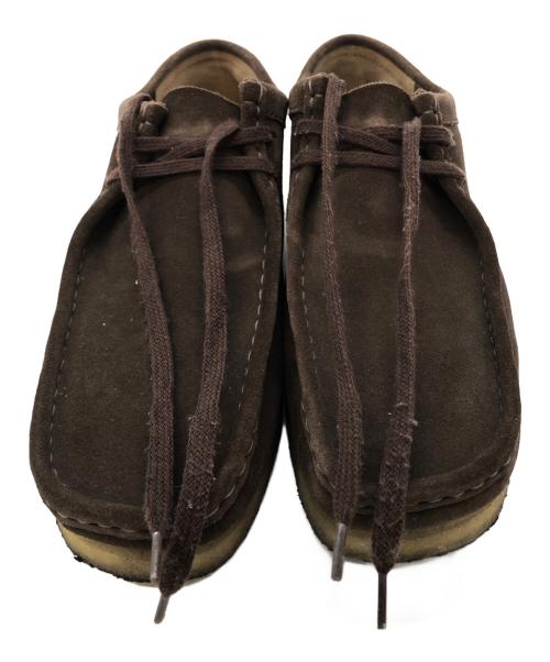 CLARKS（クラークス）CLARKS (クラークス) Wallabee Dark Brown Suede ブラウン サイズ:EU44の古着・服飾アイテム