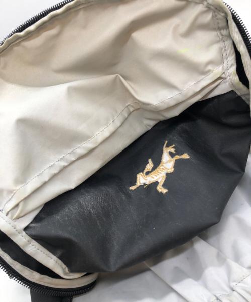 ARC'TERYX（アークテリクス）ARC'TERYX (アークテリクス) MANTIS 16 BACKPACK ブラックの古着・服飾アイテム