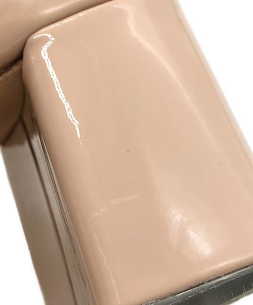 PRADA（プラダ）PRADA (プラダ) エナメルサンダル ベージュ サイズ:35 1/2の古着・服飾アイテム