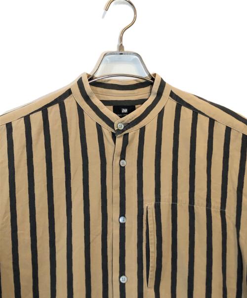IM ISSEY MIYAKE（アイエムイッセイミヤケ）IM ISSEY MIYAKE (アイエムイッセイミヤケ) 染めストライプバンドカラーシャツ ベージュ サイズ:SIZE Mの古着・服飾アイテム
