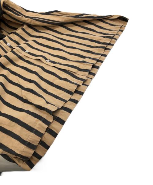 IM ISSEY MIYAKE（アイエムイッセイミヤケ）IM ISSEY MIYAKE (アイエムイッセイミヤケ) 染めストライプバンドカラーシャツ ベージュ サイズ:SIZE Mの古着・服飾アイテム