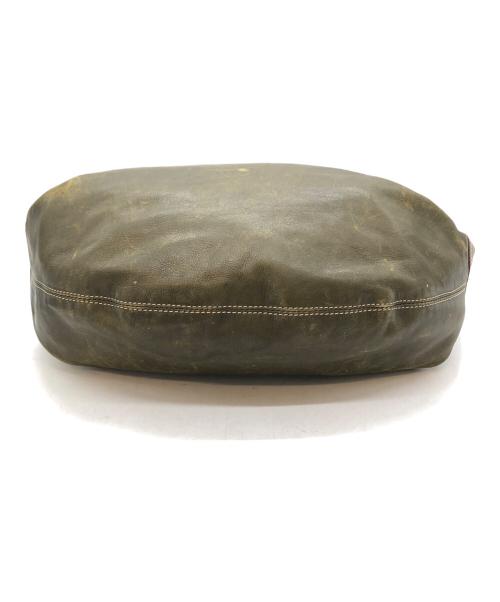 CELINE（セリーヌ）CELINE (セリーヌ) レザーショルダーバッグ カーキの古着・服飾アイテム