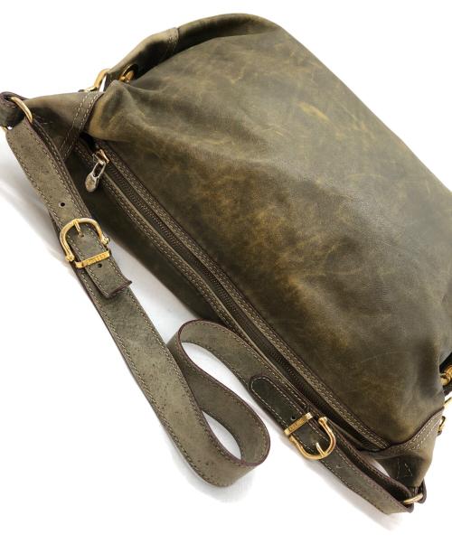 CELINE（セリーヌ）CELINE (セリーヌ) レザーショルダーバッグ カーキの古着・服飾アイテム