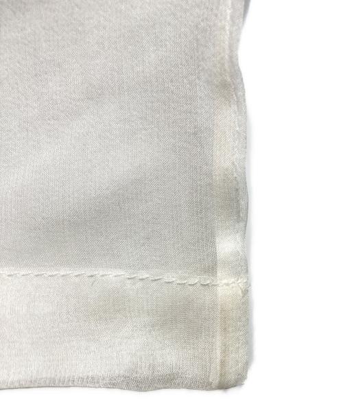 BURBERRY LONDON ENGLAND（バーバリー ロンドン イングランド）BURBERRY LONDON ENGLAND (バーバリー ロンドン イングランド) マーメイドテールプリント シフォン オーバーレイシルクショーツ ホワイト サイズ:UK4の古着・服飾アイテム