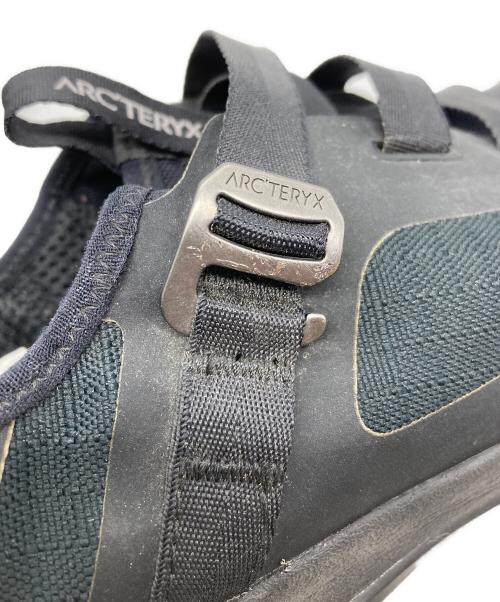 ARC'TERYX（アークテリクス）ARC'TERYX (アークテリクス) アラキス ローカットスニーカー ブラック サイズ:27.5cmの古着・服飾アイテム