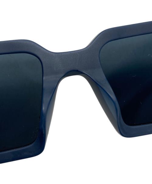 FENDI（フェンディ）FENDI (フェンディ) サングラス ネイビー サイズ:52□21-145の古着・服飾アイテム