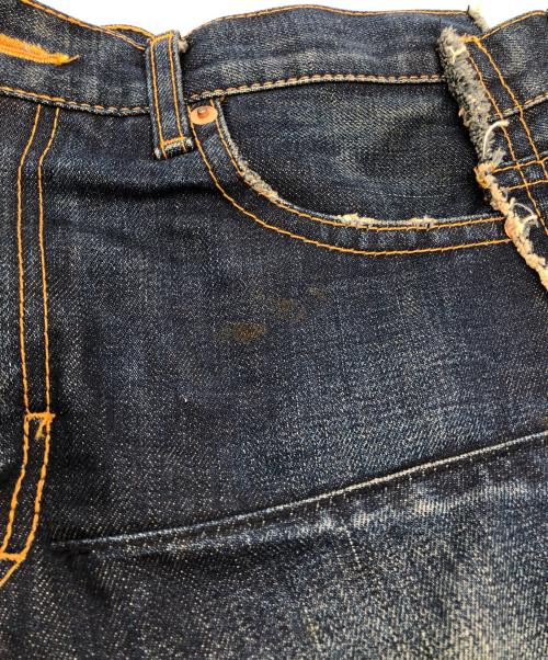 JUNYA WATANABE COMME des GARCONS（ジュンヤワタナベ コムデギャルソン）JUNYA WATANABE COMME des GARCONS ((ジュンヤワタナベ コムデギャルソン) 再構築変形デニムスカート インディゴ サイズ:SIZE Mの古着・服飾アイテム