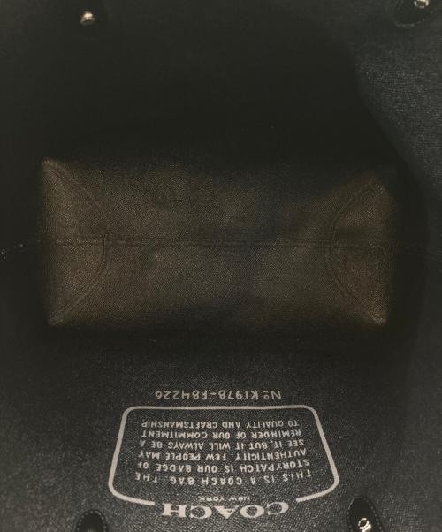 COACH（コーチ）COACH (コーチ) プリントリバーシブルトートバッグ ブラックの古着・服飾アイテム