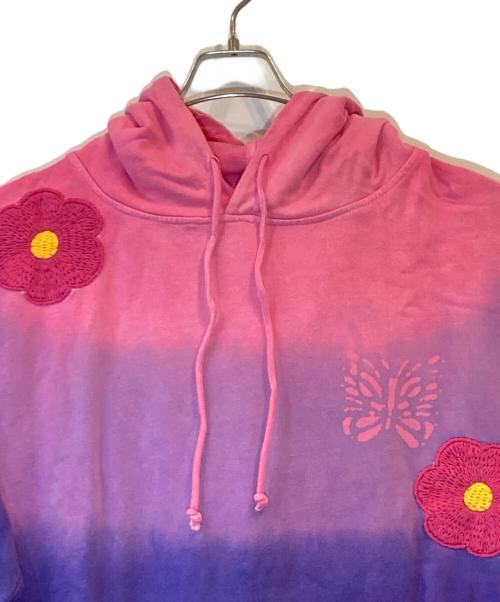Needles（ニードルズ）Needles (ニードルズ) BEAMS JAPAN (ビームスジャパン) パピヨン 染刺繍パーカー ピンク×パープル サイズ:Lの古着・服飾アイテム