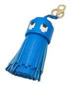 ANYA HINDMARCHアニヤ・ハインドマーチ）の古着「ゴーストタッセル チャーム キーホルダー」｜ブルー