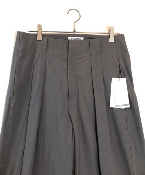 ATTACHMENT（アタッチメント）ATTACHMENT (アタッチメント) パンツ グレー サイズ:3の古着・服飾アイテム