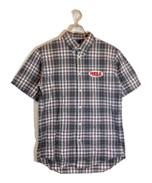 Hysteric Glamour（ヒステリックグラマー）Hysteric Glamour (ヒステリックグラマー) HELL刺繍 ボタンダウンシャツ グレー サイズ:XLの古着・服飾アイテム