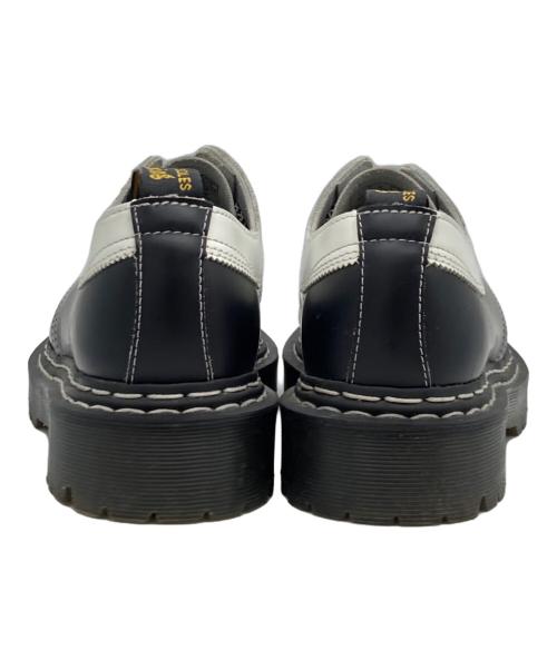 Dr.Martens（ドクターマーチン）Dr.Martens (ドクターマーチン) 3ホールシューズ ブラック×ホワイト サイズ:SIZE UK7の古着・服飾アイテム
