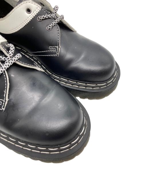 Dr.Martens（ドクターマーチン）Dr.Martens (ドクターマーチン) 3ホールシューズ ブラック×ホワイト サイズ:SIZE UK7の古着・服飾アイテム