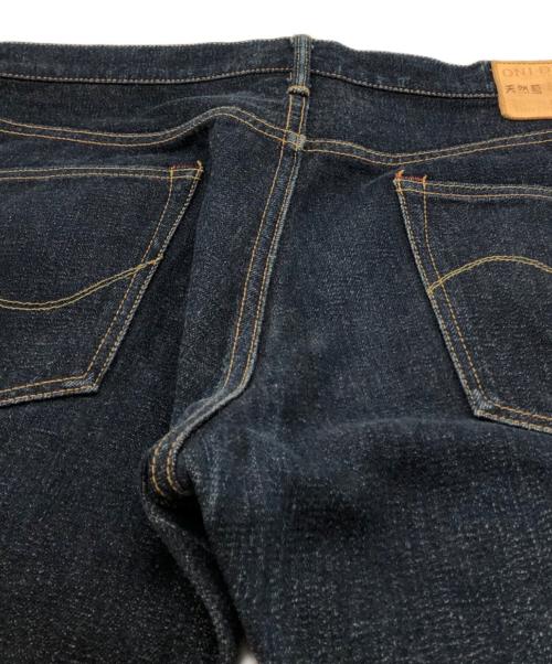 ONI DENIM（オニデニム）ONI DENIM (オニデニム) リラックステーパード 16oz 天然藍レッドキャリパー インディゴ サイズ:33の古着・服飾アイテム