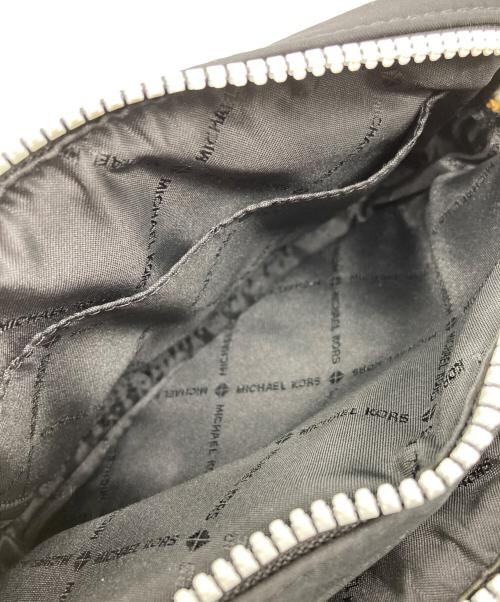 MICHAEL KORS（マイケル・コース）MICHAEL KORS (マイケル・コース) ショルダーバッグ ブラックの古着・服飾アイテム
